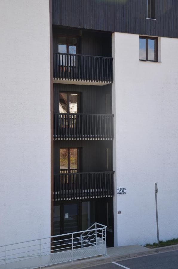 Les Dryades Apartment *